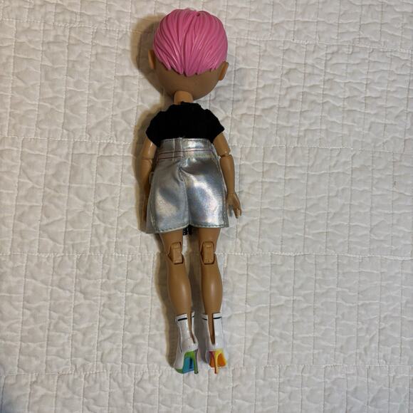 Rainbow High Avery Styles Fashion Studio Doll - Incomplete w/ Play Wear See Pics - Picture 2 of 6